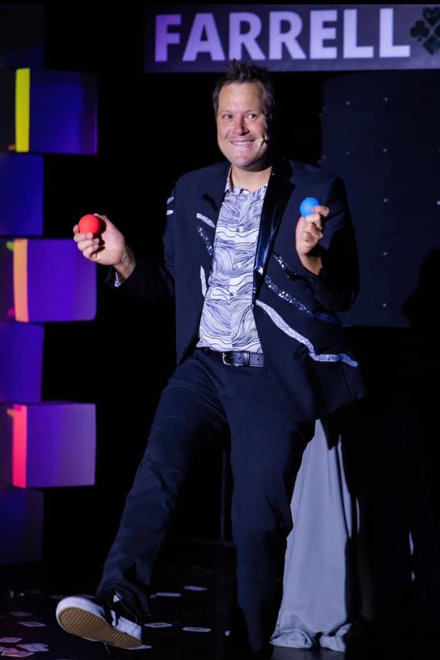 Farrell Dillon mid-performance on his Las Vegas stage